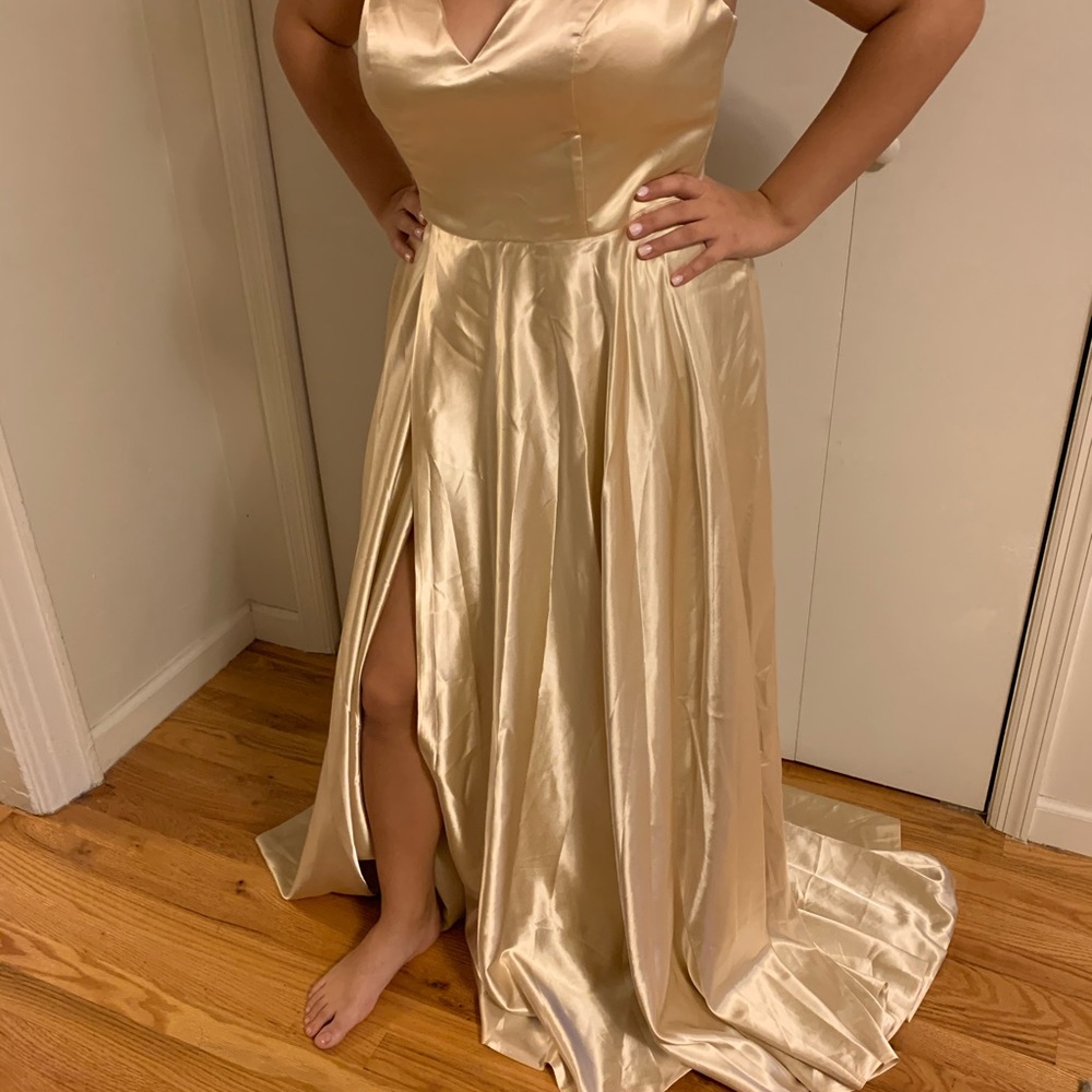 Sexy long dress hi-slit size 16 Champagne PROM